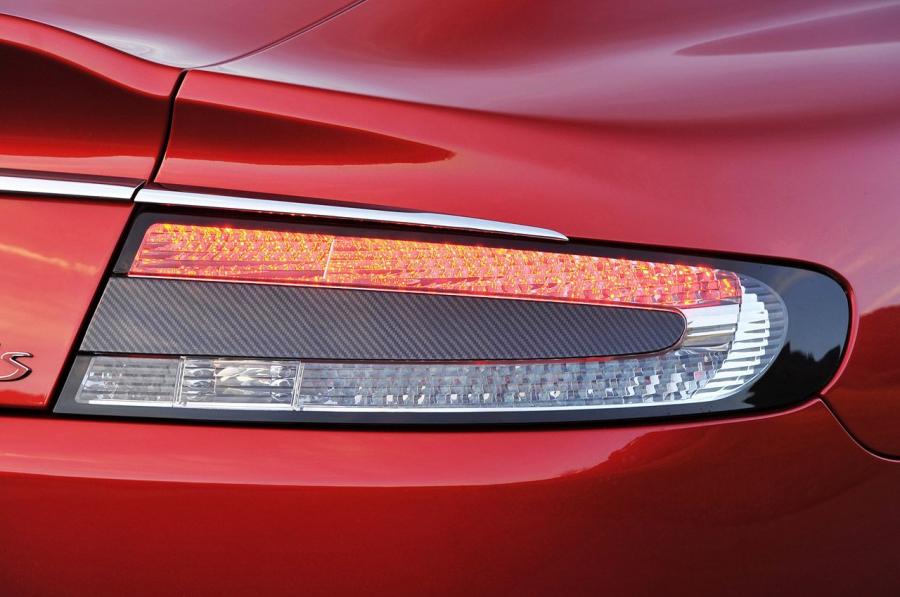 Детали экстерьера Aston Martin Rapide S 2013 года  (NA) (фото 47 из 94)
